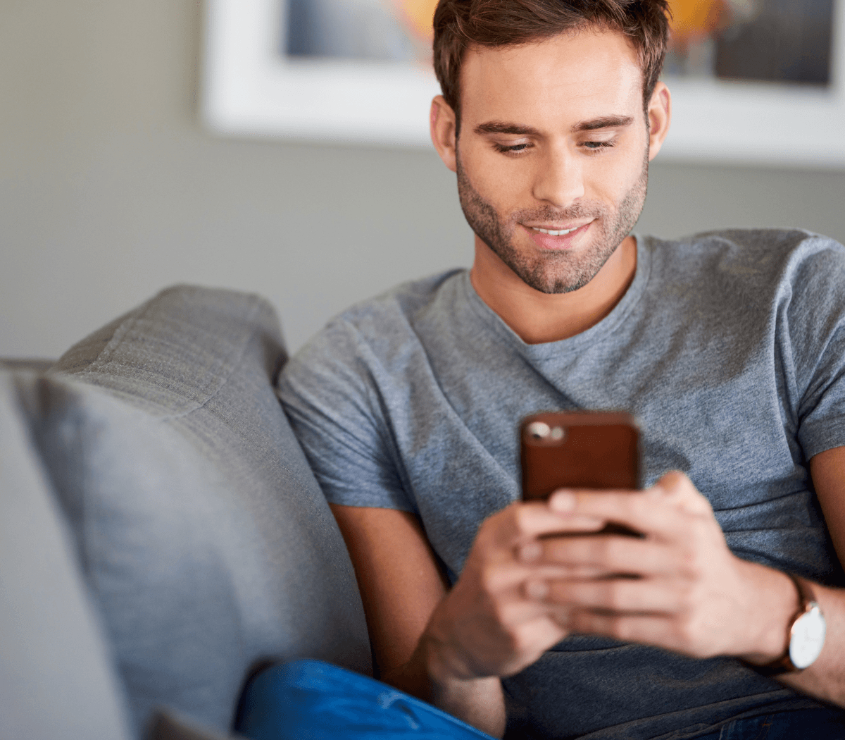 man texting a company